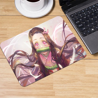 Tapis setup gaming NEZUKO KAMADO